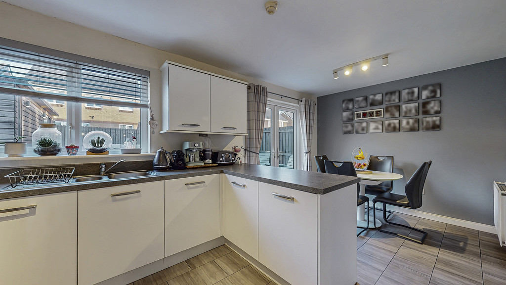 IMG_5569_10_large-702